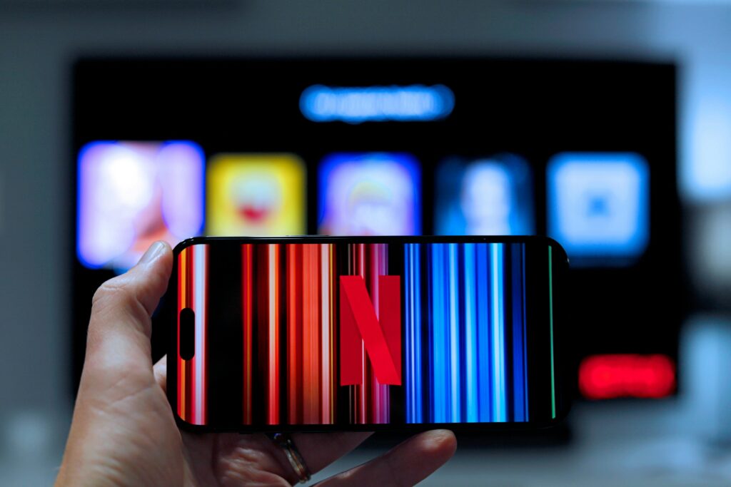 IRS_Hospitality_Blog_Blogpost_Inspelen_op_de_groeiende_vraag_-_Centralised_Chromecast_Hotel-TV_IPTV_Otrum_Uniguest_Netflix_QR-Code_BYOD